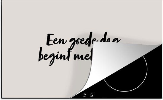 KitchenYeah® Inductie beschermer 85x52 cm - Spreuken - Een goede dag begint met koffie - Quotes - Koffie - Kookplaataccessoires - Afdekplaat voor kookplaat - Inductiebeschermer - Inductiemat - Inductieplaat mat