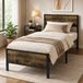 Metaalbed 90x200 cm met lattenbodem, stalen bedframe met hoofdeinde en voeteneinde in houtlook, draagvermogen 160 kg, 27 cm opbergruimte, industrieel design