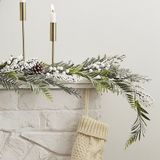 Ginger Ray Kerst guirlande met sneeuw en besjes 190 cm