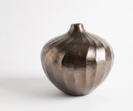 Torvia Vase B20 x T20 x H19 cm Aluminium Mokka Bronze Fait main