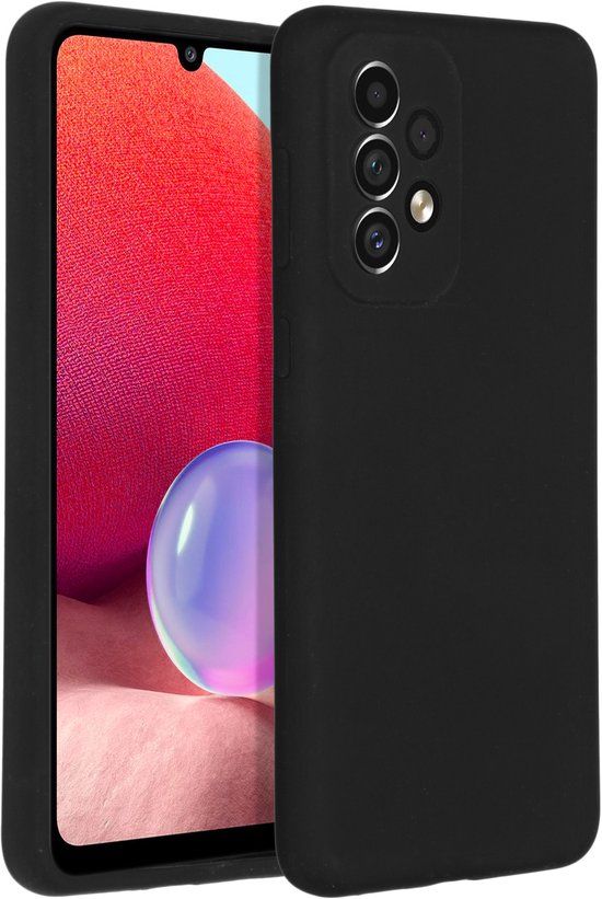 Accezz Liquid Silicone Backcover voor de Samsung Galaxy A33 - Zwart