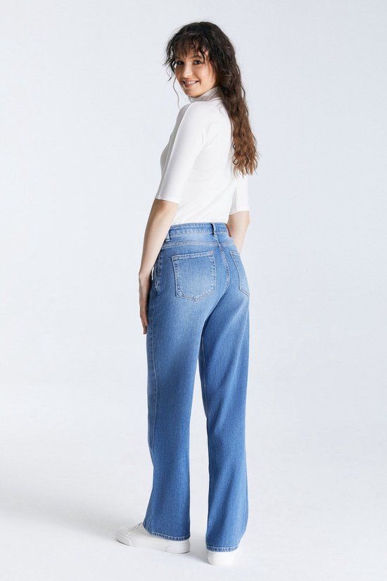 Cup of Joe Denim Nova Wide Straight Jeans Medium Blue