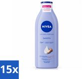 Nivea Lait pour le corps lisse - Beurre de karité - 72 heures d'hydratation - Peau sèche - 400 ml - Lot économique