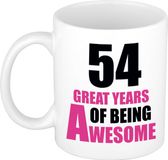 Bellatio Decorations Great years of being awesome Koffiemok Cadeau - 54 jaar - wit/roze