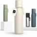 LARS NYSØM Thermosfles in roestvrij staal - Dubbelwandige geïsoleerde drinkfles met beker en draagriem, lekvrije metalen fles voor reizen, kantoor & buitenactiviteiten (Cream Beige)