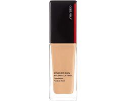 Shiseido Synchro Skin Radiant Lifting Foundation - 320 Pine - 30ml