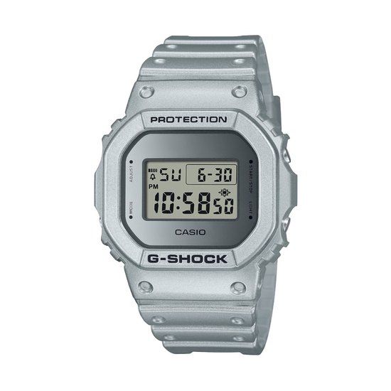 Casio G-Shock DW-5600FF-8ER Heren Horloge - Zilverkleurig - Digitaal - Kunststof - 43 mm