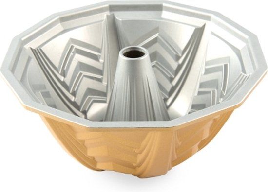 Nordic Ware Marquee Bundt Pan - Gold - 25cm