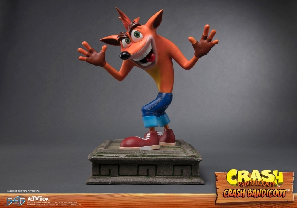 First 4 Figures crash bandicoot: crash bandicoot statue