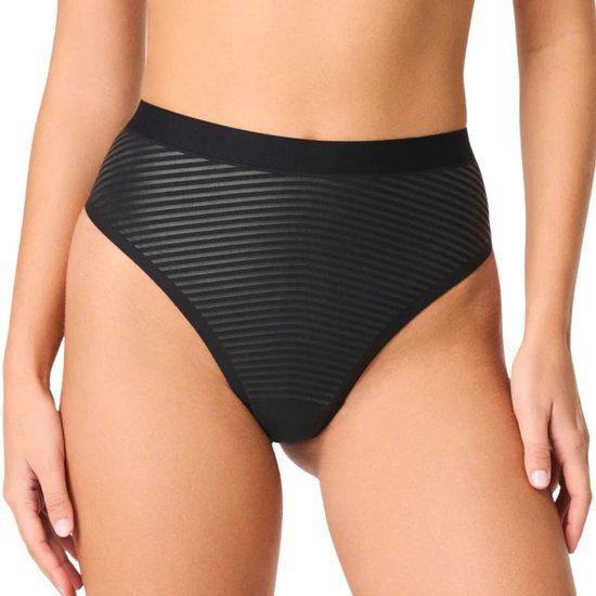 SPANX CurvesWear Undietectable Supima Cotton Thong | Zwart