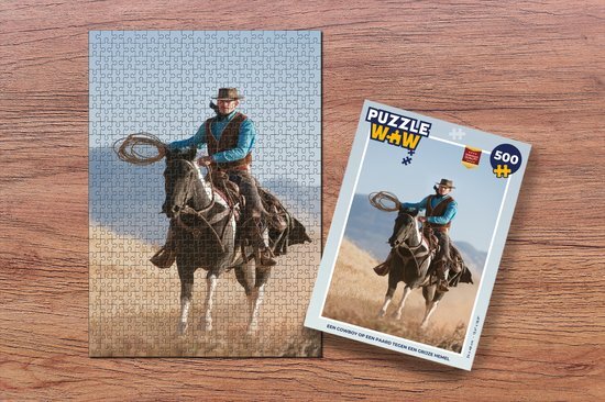 MuchoWow Puzzel Een cowboy op een paard grijze hemel - Legpuzzel - Puzzel 500 stukjes - Sinterklaas cadeautjes - Sinterklaas voor grote kinderen