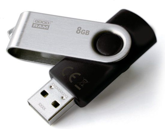Goodram UTS2 USB Flash Drive 8GB - USB 2.0 - Black/Silver
