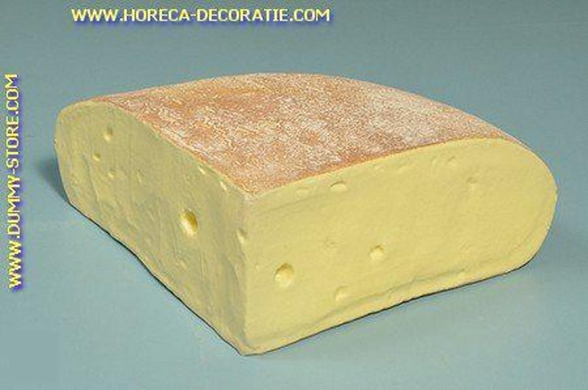 Horeca-decoratie.com Kaas kwart stuk - 370 x 100 mm - Kaasdummy