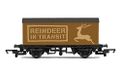 Hornby Wagons R60053 Rendierwagen van de kerstman, treinspeelgoed, 00 gauge, wagons en vracht voor treinset, modellen voor volwassenen, schaal 1:76 modelcadeau, rood