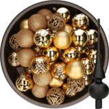 Decoris Kerstballen - 37x stuks - 6 cm - goud - kunststof - incl. glazen piek mat zwart