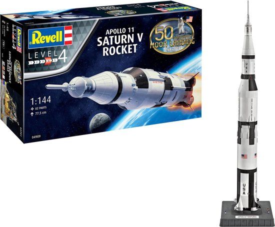 Revell Apollo Saturn V Model - 04909