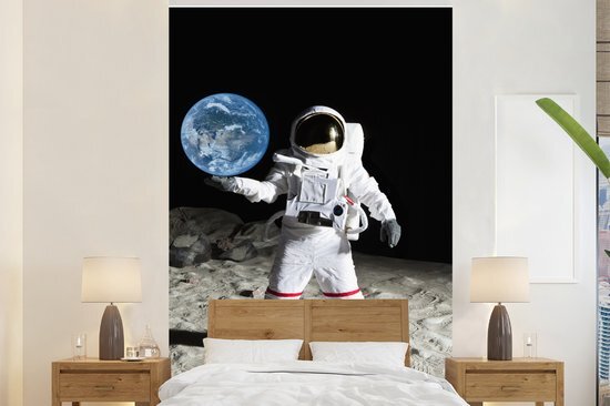 Nr1Wallpaper Behang - Fotobehang Astronaut - Maan - Aarde - Breedte 180 cm x hoogte 280 cm