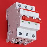 ABB SD203/25 hoofdschakelaar, lastscheider, schakelaar, 3-polig, 25A, rood
