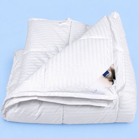 Polydaun Liv 4-seizoenen Dekbed - 240 x 220 cm - Wit