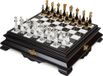 Jeu d'échecs : pièces d'échecs en laiton/bois, or/argent + échiquier en marbre/bois, blanc, 46 pièces