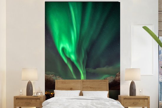 Nr1Wallpaper Behang - Fotobehang Noorderlicht - Groen - Fjord - Breedte 155 cm x hoogte 240 cm