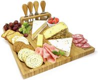Joejis Ultimate Cheese Board Gift Set Bamboe Kaas Boards Serveerschaal Gift Set met Vier Messen 35cm x 28cm x 1,5 cm lang