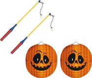 Non-branded 2x pièces lanterne ronde 22 cm citrouille avec bâtons de lanterne - Halloween trick or treat lanternes décoration