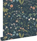 ESTAHome Behang Veldbloemen Donkerblauw, Groen en Roze - 53 cm x 10.05 m