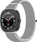 By Qubix - Nylon Sport loop bandje - Lichtgrijs - Geschikt voor Samsung Galaxy Watch Ultra / Ultra 2 - 47mm
