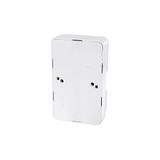 Dubbele geaarde sokkel met beschermingsklasse IP20, snelle installatie, ideaal voor thuis en op kantoor.