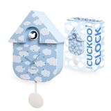 Fisura - Blauwe koekoeksklok met wolken. Muurklok. Originele wandklok als cadeau. 3 AA-batterijen niet inbegrepen. Afmetingen: 21,5x8x41,5 cm. ABS-plastic.