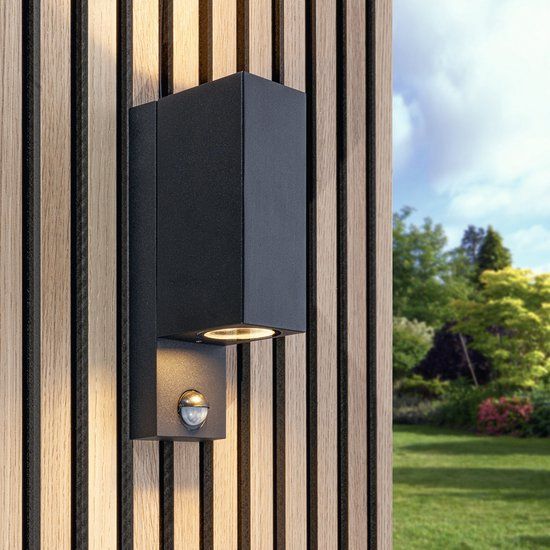 HOFTRONIC Selma PIR LED wandlamp - Zwart