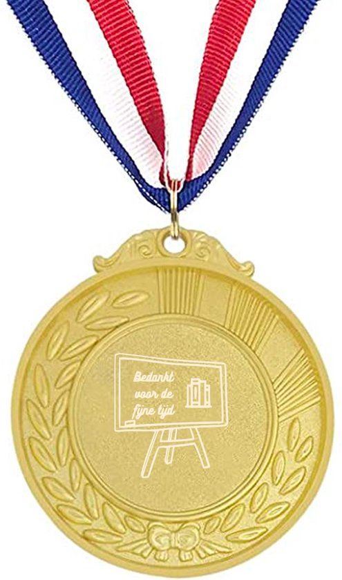 Akyol - Bedankt voor de fijne tijd medaille goudkleuring - Collega - beste collega - collega afscheid - vriendschap - leuk cadeau voor je collega om te geven
