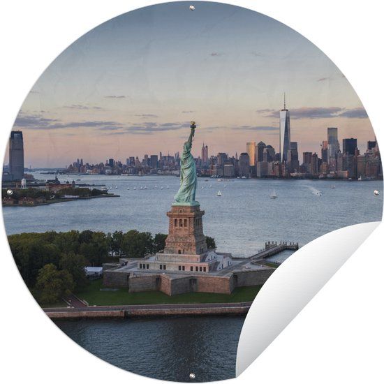 GreatGardenPosters Tuincirkel Vrijheidsbeeld met skyline van New York - 60x60 cm - Ronde Tuinposter - Buiten