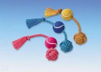 Nobby speeltouw met tennisbal katoen, 2 ballen roze, blauw en geel 7,6 x 45 cm