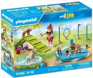PLAYMOBIL My Life: Aire de jeux pour chiens, avec enfant et accompagnatrice, 61 pièces, à partir de 4 ans