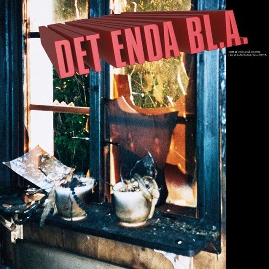 Som Adrian Som Att Borja Ga Nedfor I En Stillastaende Rulltrappa