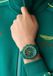 Aston Martin Blc Analoog Quartzhorloge Groen Kast Gemaakt Van 100% Met Glasvezel Versterkt Polycarbonaat En Een Armband Van 100% Siliconen 44 MTFB1F60443