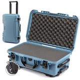 NANUK 935 Lichte en waterdichte beschermhoes van kunsthars NK-7, met wielen en schuimrubberen inzetstuk (56 cm x 36 cm x 23 cm), goedgekeurd voor handbagage, Cyaan, Beschermkoffer