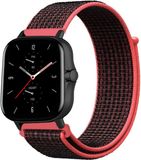Strap-it Nylon Smartwatch bandje - Geschikt voor Amazfit GTS 2 - Zwart/Koraal