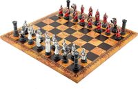 Ritterliche Templer Échecs avec le set Ritterliche Templer, incluant une carte ancienne et des pièces d'échecs de 8,5 cm