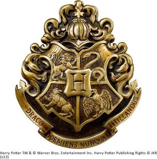 Noble Collection Harry Potter Hogwarts School Crest Metal Wall Decor
