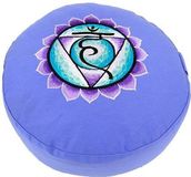 Phoenix Import Mani Bhadra Mani Bhadra BV - Phoenix Import Meditatiekussen blauw 5e chakra geborduurd (33x15 cm)