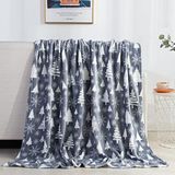 Elegant Comfort Luxe fluwelen super zachte fleece deken met kerstprints - vakantiethema huisdecor donzige warme en gezellige plaids voor winter beddengoed, bank en cadeau, 127 x 152 cm, kerstboom