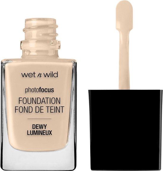 Wet n Wild Photo Focus Foundation Dewy Nude Ivory 28ml