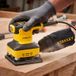 Stanley vlakschuurmachine SS24
