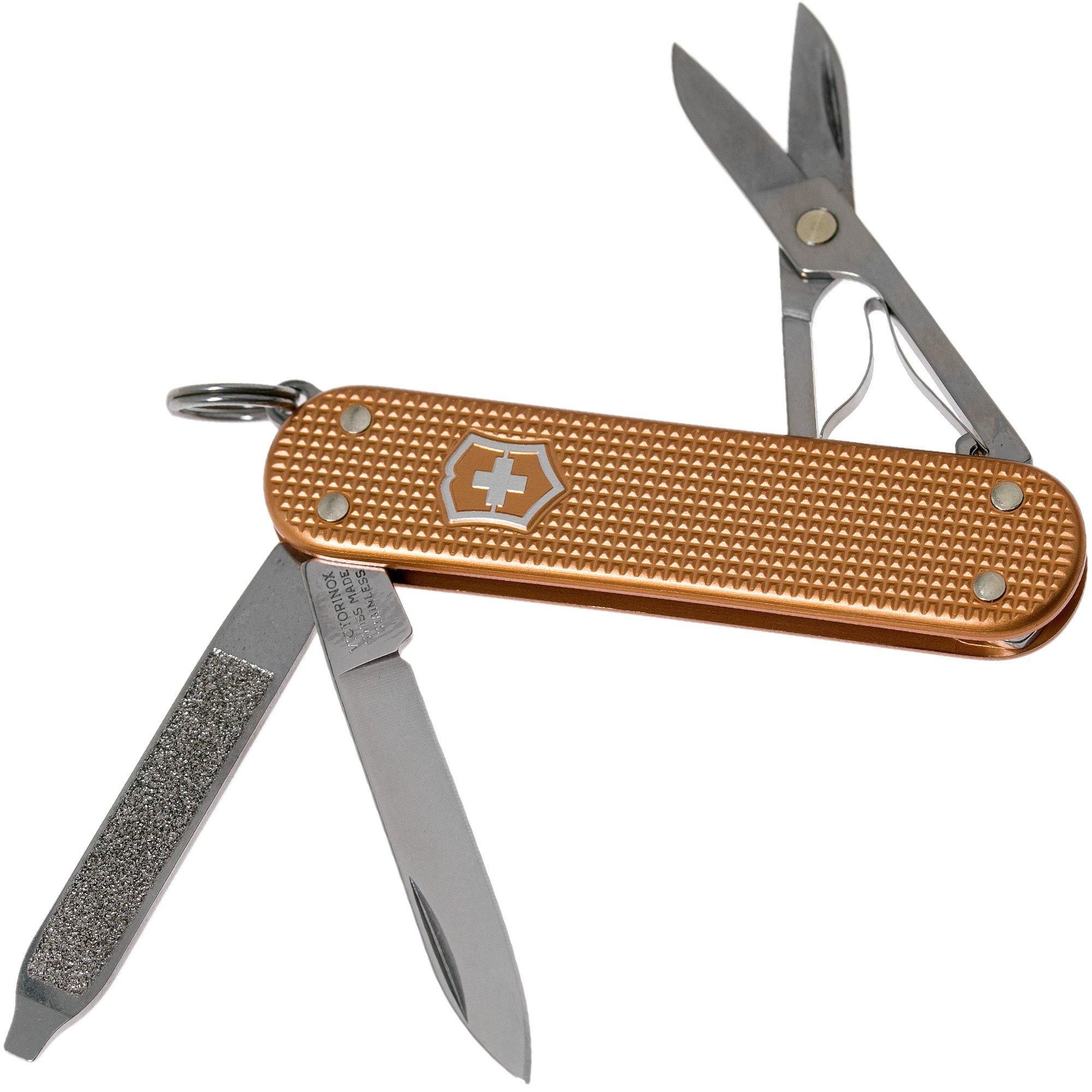 Victorinox Classic SD Alox Colors - Wet Sand - 0.6221.255G - Zwitsers zakmes - 2023