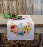 Vervaco Perlaida Loper Kit - Kleurige Bloemen - Borduurpakket