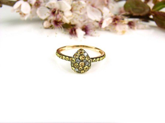 Roos gouden ring met gele saffier en diamant