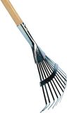 Talen Tools Gazonhark - houten steel - 75 cm - verzinkt staal - Bladeren en Tuinafval
